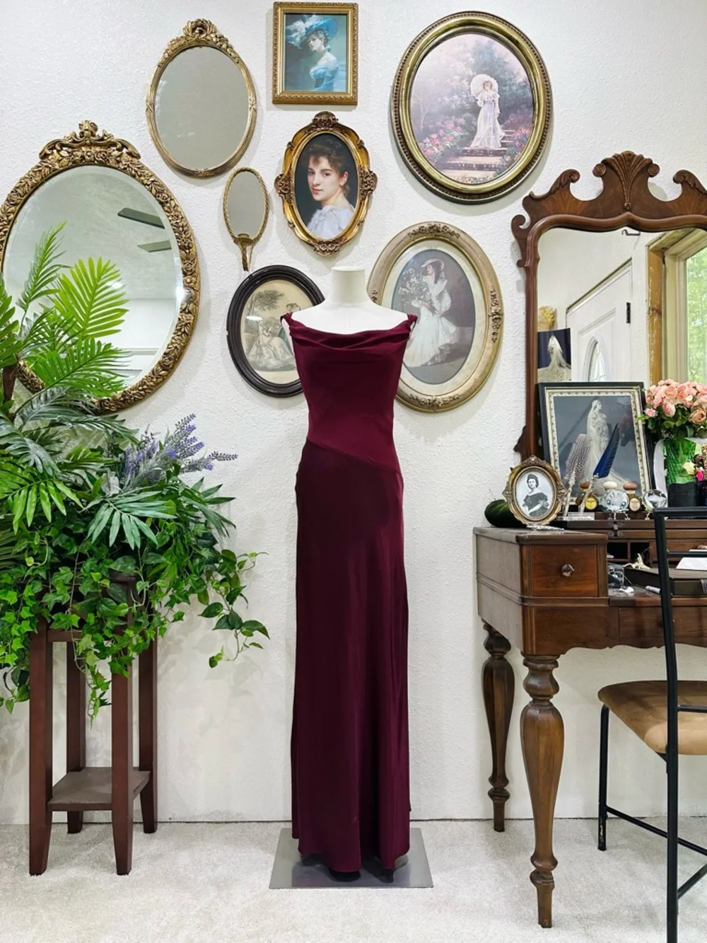 Windsor Off-Shoulder Burgundy Maxi Dress - Picture 9 of 13